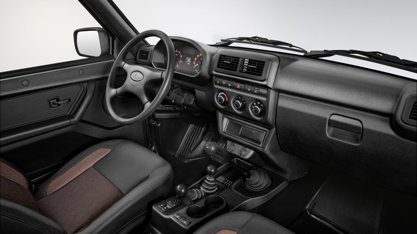 AvtoVAZ yenilənmiş "Niva"nı rəsmi olaraq təqdim edib