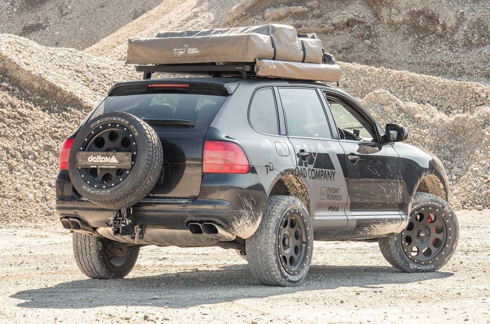 Porsche Cayenne Afrika səyahətinə hazırlandı